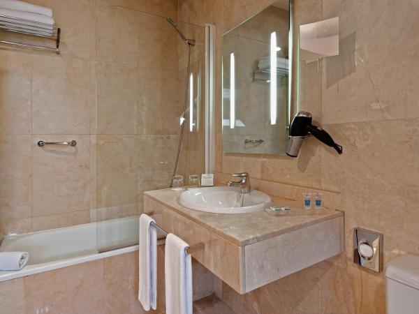 Exe Suites 33 : photo 3 de la chambre chambre familiale