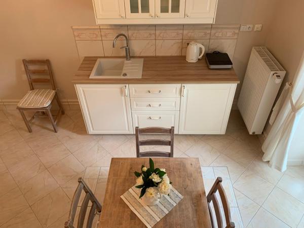Pension Amadeus & Apartments : photo 5 de la chambre appartement avec balcon