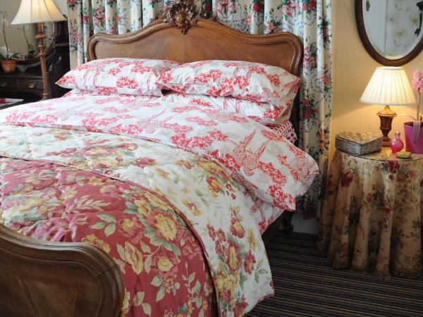 The Forester and Flower : photo 1 de la chambre grande chambre double avec salle de bains privative séparée