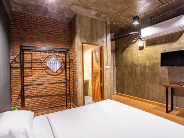 Kaen Hostel : photo 2 de la chambre chambre queen de luxe avec salle de bains privative