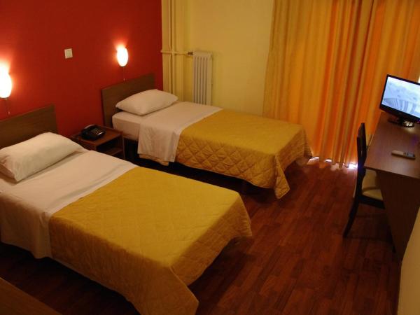 Hotel Exarchion : photo 6 de la chambre chambre triple