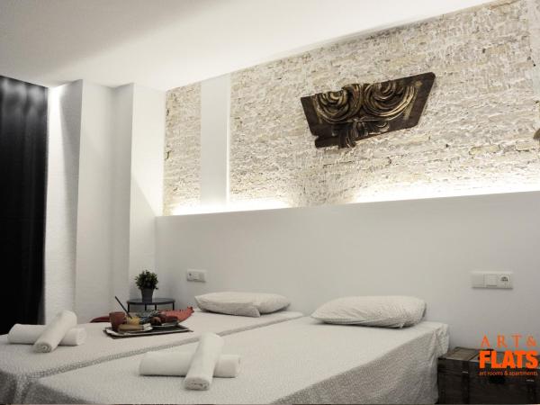 Art&Flats Hostel : photo 2 de la chambre chambre triple avec salle de bains commune