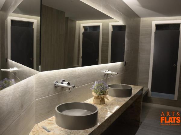 Art&Flats Hostel : photo 6 de la chambre chambre double avec salle de bains commune