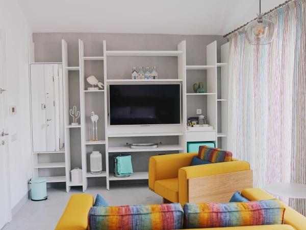 Bono Hotel Old Town : photo 4 de la chambre chambre double avec balcon