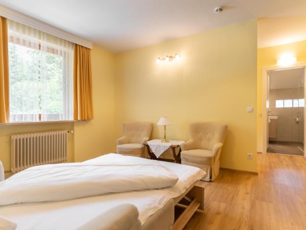 Hotel Haus Arenberg : photo 9 de la chambre grande chambre double 