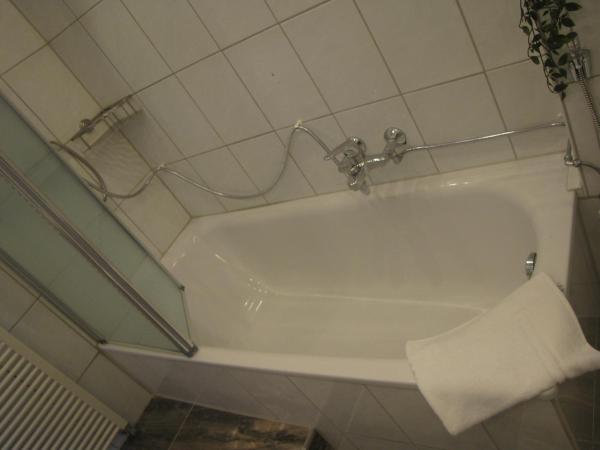 Milano Hotel : photo 1 de la chambre chambre double avec salle de bains privative