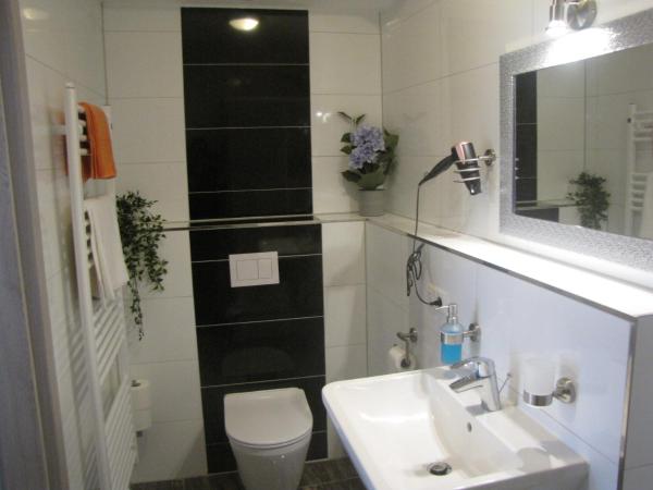 Milano Hotel : photo 10 de la chambre chambre triple avec salle de bains privative