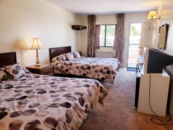 Olympia Motel : photo 7 de la chambre chambre avec 2 grands lits queen-size 