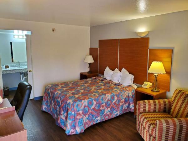 Travelodge by Wyndham Albuquerque West : photo 5 de la chambre chambre lit king-size - non-fumeurs