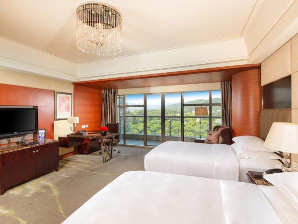 Wyndham Grand Plaza Royale Hangzhou : photo 1 de la chambre chambre lits jumeaux - vue sur montagne