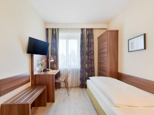 Hotel Säntis : photo 1 de la chambre chambre simple confort