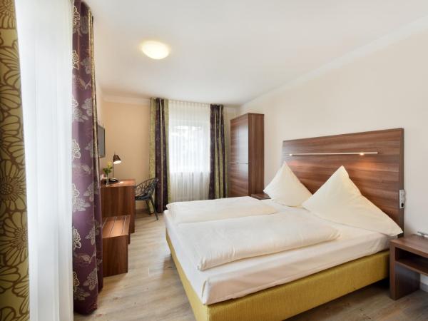 Hotel Säntis : photo 1 de la chambre chambre double confort