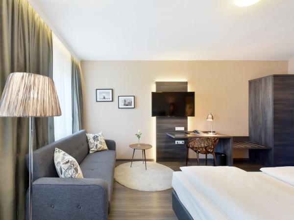 Hotel Säntis : photo 8 de la chambre chambre double affaires