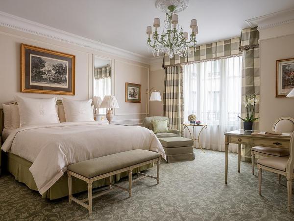 Four Seasons Hotel George V Paris : photo 1 de la chambre chambre lit king-size supérieure