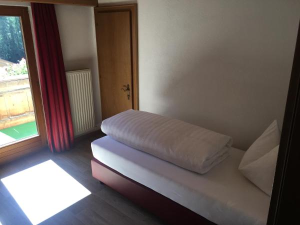 Hotel Edi : photo 1 de la chambre chambre simple