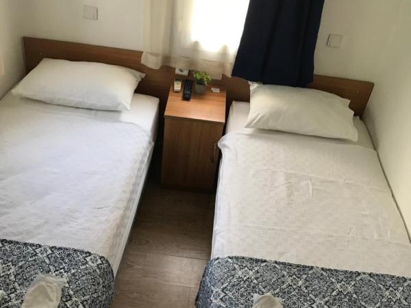 Tay Pansiyon : photo 2 de la chambre chambre lits jumeaux