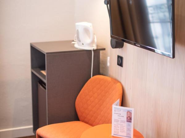 Hôtel Vendôme : photo 4 de la chambre chambre triple