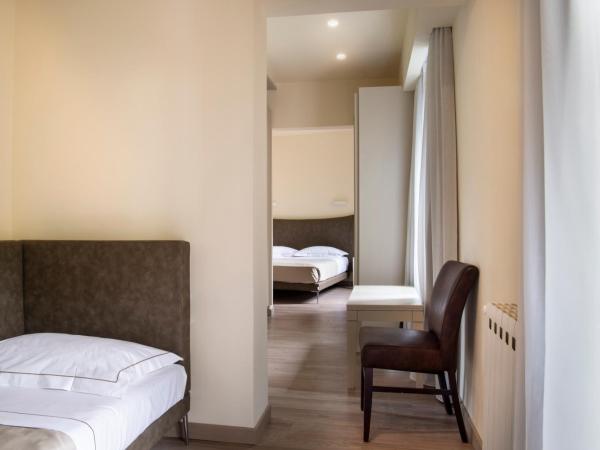 Hotel Grifone Firenze - Urban Pool & Spa : photo 1 de la chambre chambre triple classique - annexe