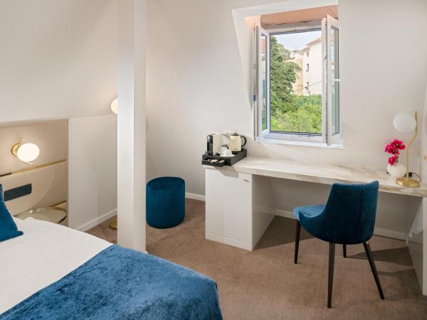 Flos Luxury Rooms : photo 6 de la chambre chambre deluxe double ou lits jumeaux