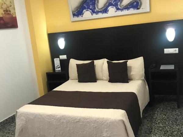 Hotel de Los Faroles : photo 1 de la chambre chambre double ou lits jumeaux