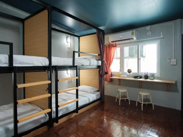 Private Stay Hostel : photo 2 de la chambre chambre quadruple avec salle de bains privative