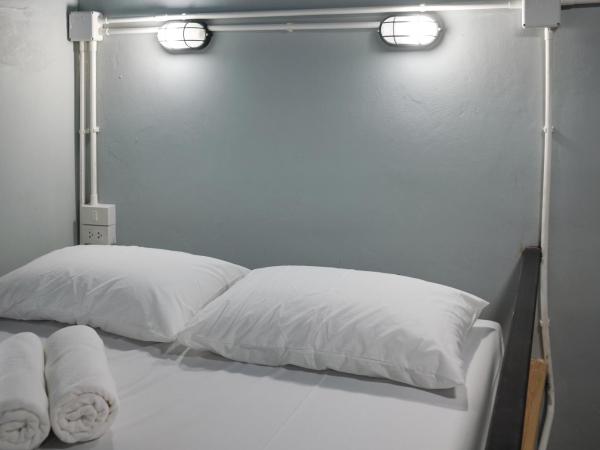 Private Stay Hostel : photo 7 de la chambre chambre double avec salle de bains privative