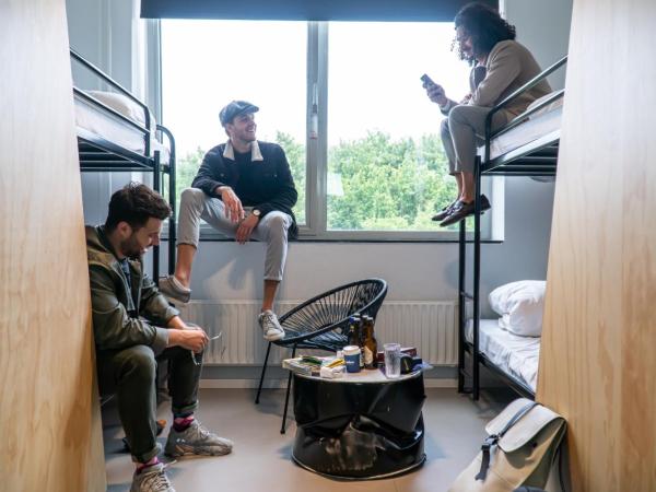 Via Amsterdam : photo 9 de la chambre lit dans dortoir mixte de 8 lits 