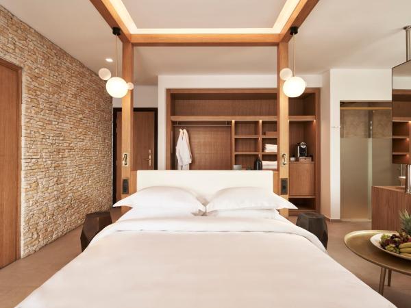 Myconian Naia - Preferred Hotels & Resorts : photo 2 de la chambre suite junior naia -vue sur mer