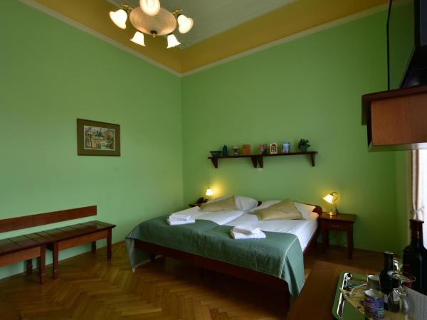 Sant Georg Garni : photo 3 de la chambre chambre lits jumeaux