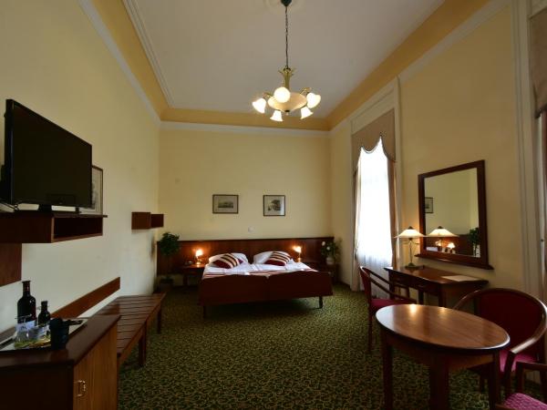 Sant Georg Garni : photo 3 de la chambre chambre lits jumeaux avec balcon