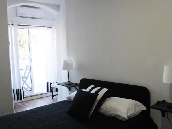 TMJ BeB : photo 1 de la chambre chambre double avec patio