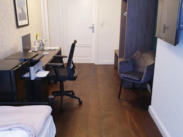 Monopol Boutique Hotel : photo 1 de la chambre chambre simple avec douche 