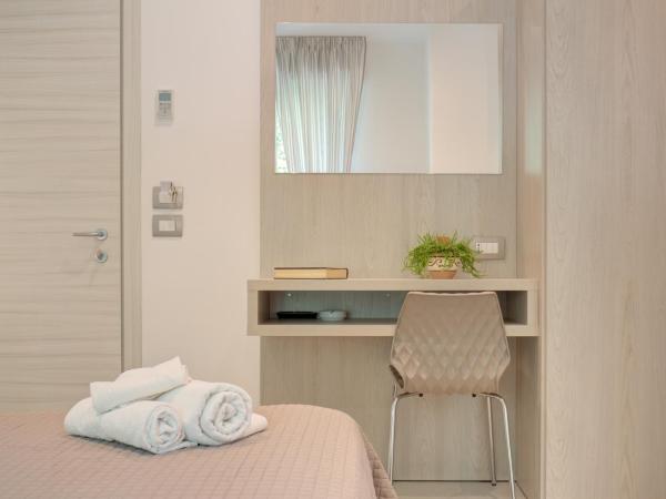 Alloggio Nella : photo 10 de la chambre chambre double - vue sur jardin