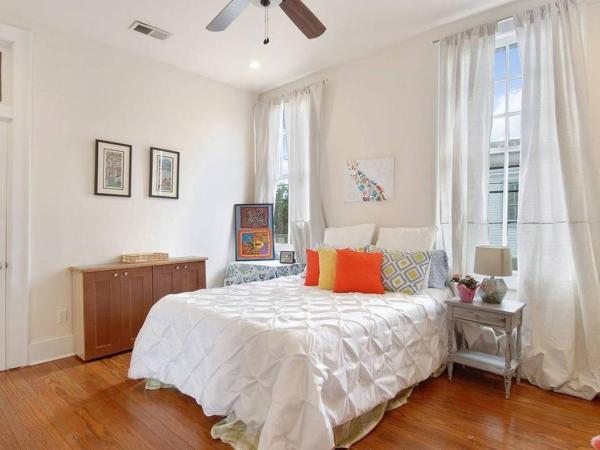 Freret Apartments near Streetcar & Tulane : photo 6 de la chambre appartement avec balcon