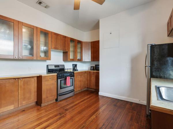 Freret Apartments near Streetcar & Tulane : photo 5 de la chambre appartement 3 chambres