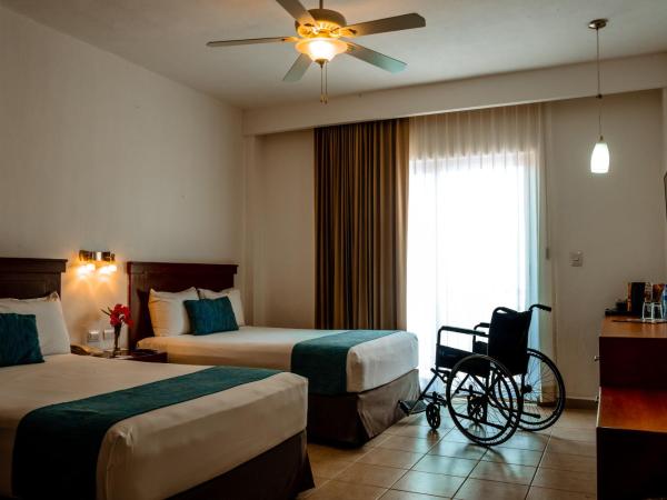 Mesón de la Luna Hotel & Spa : photo 1 de la chambre superior deluxe room with mini refrigerator and garden view, 2 double beds