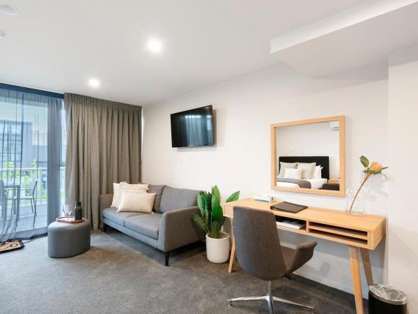 Southwark Hotel & Apartments : photo 4 de la chambre appartement avec balcon