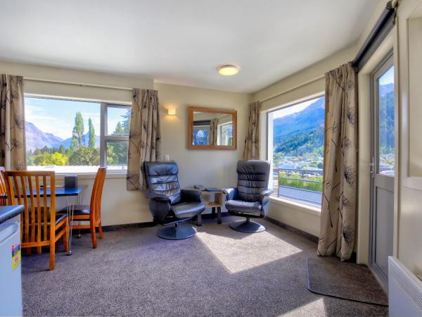 Caples Court Motel & Apartments : photo 6 de la chambre studio avec vue sur lac