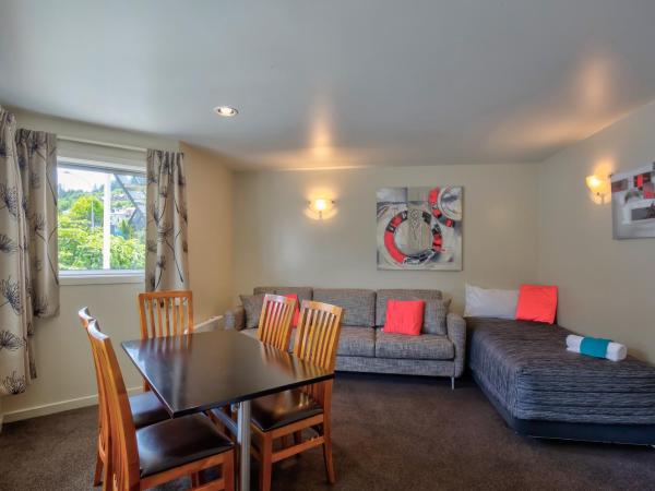 Caples Court Motel & Apartments : photo 2 de la chambre appartement 2 chambres - vue sur lac