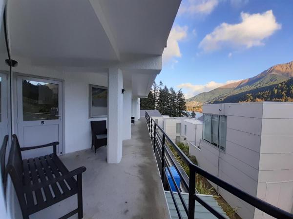 Caples Court Motel & Apartments : photo 7 de la chambre appartement 2 chambres - vue sur lac