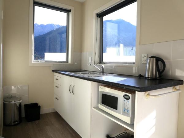 Caples Court Motel & Apartments : photo 3 de la chambre appartement 2 chambres - vue sur lac