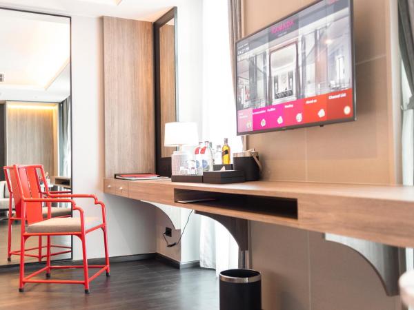 Ramada Plaza by Wyndham Chao Fah Phuket : photo 7 de la chambre chambre lit king-size premium