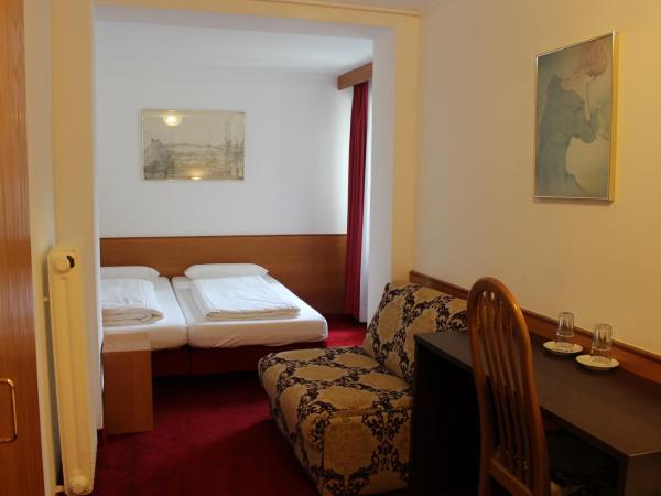 Hotel Montree : photo 3 de la chambre chambre double