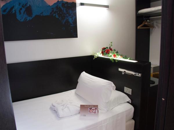 Card International Hotel : photo 3 de la chambre chambre simple