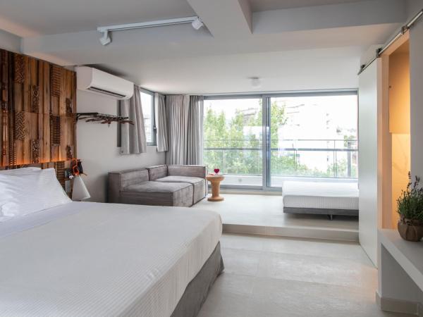 Bespoke House Athens : photo 8 de la chambre suite junior avec piscine privée