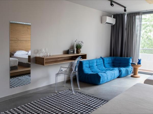 Bespoke House Athens : photo 8 de la chambre chambre lit queen-size exécutive avec 2 lits queen-size et sans piscine