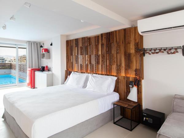 Bespoke House Athens : photo 6 de la chambre suite junior avec piscine privée