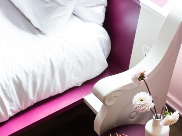 The Russell : photo 6 de la chambre room 1:7 - deluxe king