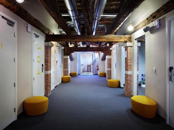 Generator Venice : photo 4 de la chambre lit dans dortoir féminin de 12 lits