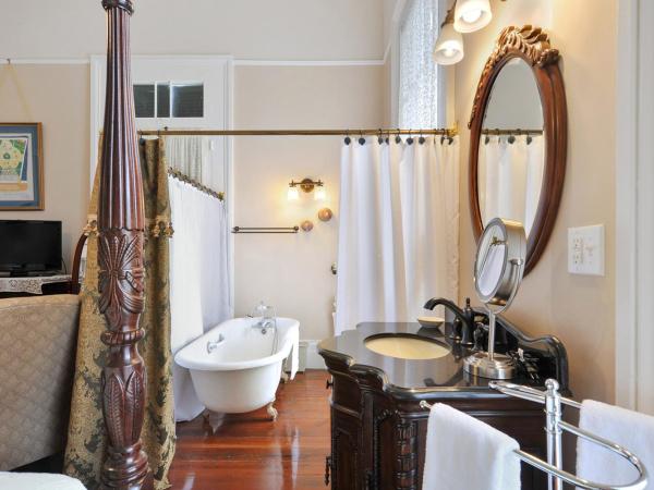 Ashton's Bed and Breakfast : photo 4 de la chambre chambre lit king-size standard